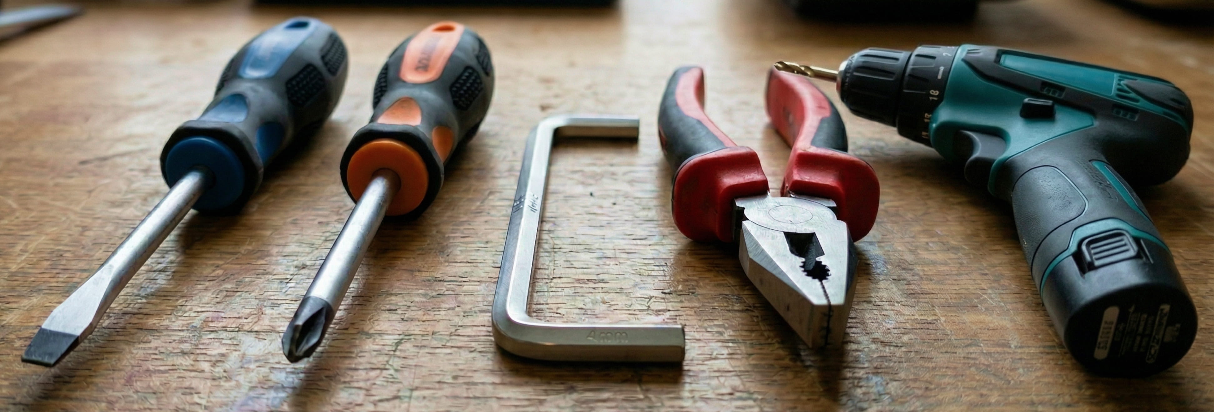 Инструменты для регулировки пластикового окна